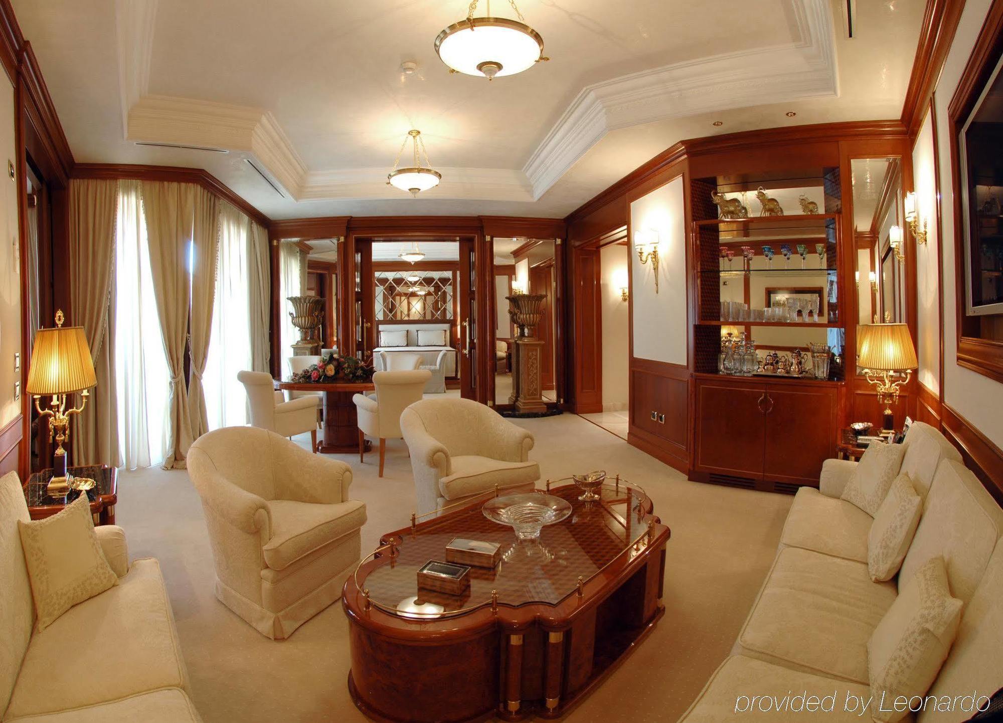 Royal Hotel Carlton Bolonia Habitación foto